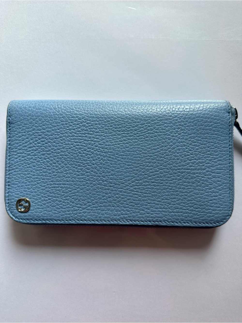 Gucci Dusty Blue Pebbled Leather Interlocking Gold Tone GG Zip Around Wallet